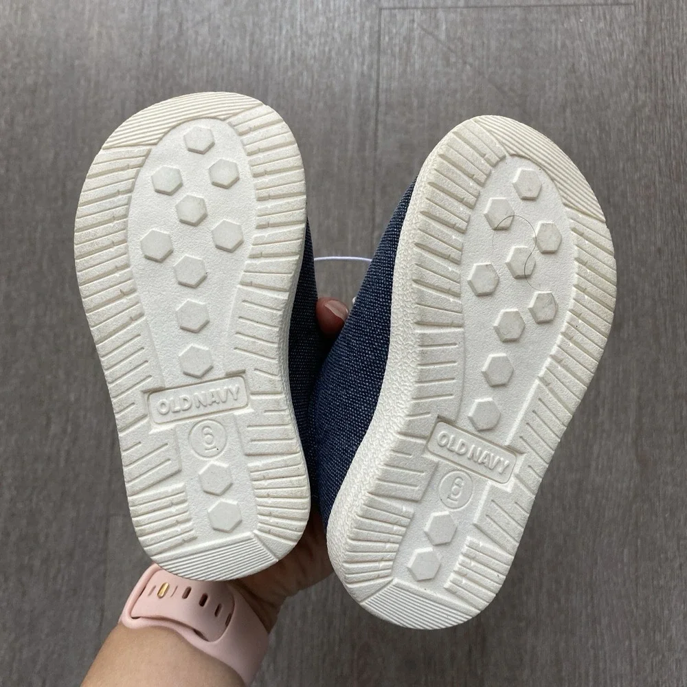 Old Navy‎ Slip-On Deck Shoes Baby Toddler Size 6 1461